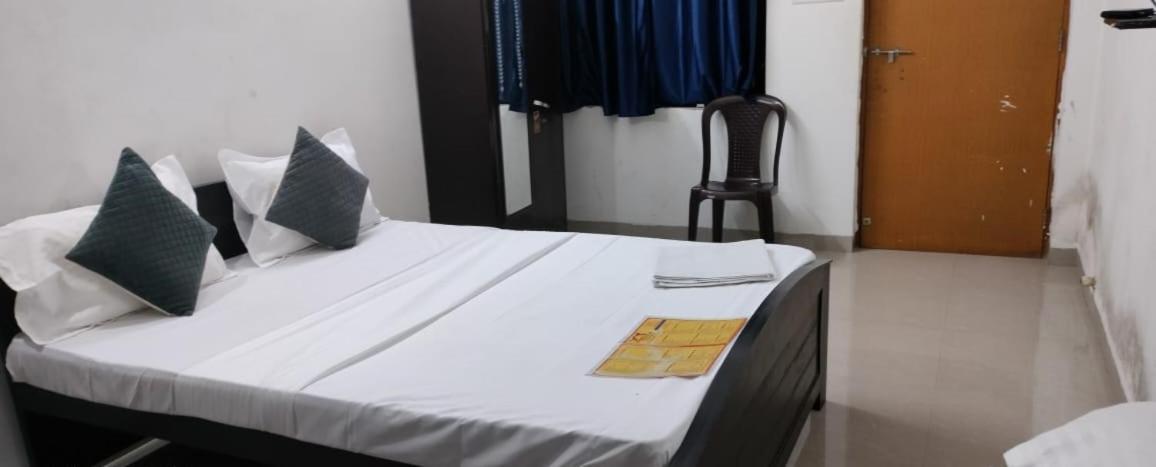 Hotel Explorer Калангут Экстерьер фото